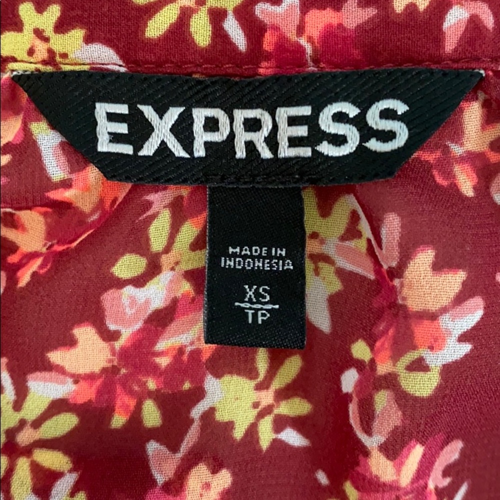 Express Blouse - Picture 2 of 2